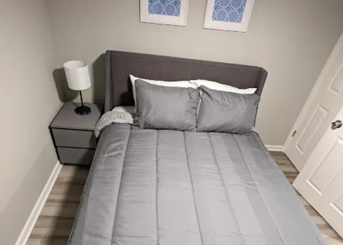 Modern 2 Bdrm Apartment In Chicago